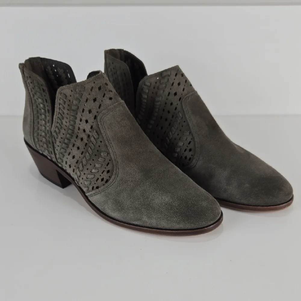 Vince Camuto Prasata Suede Leather Bootie Gray Size 8 - Picture 2 of 10